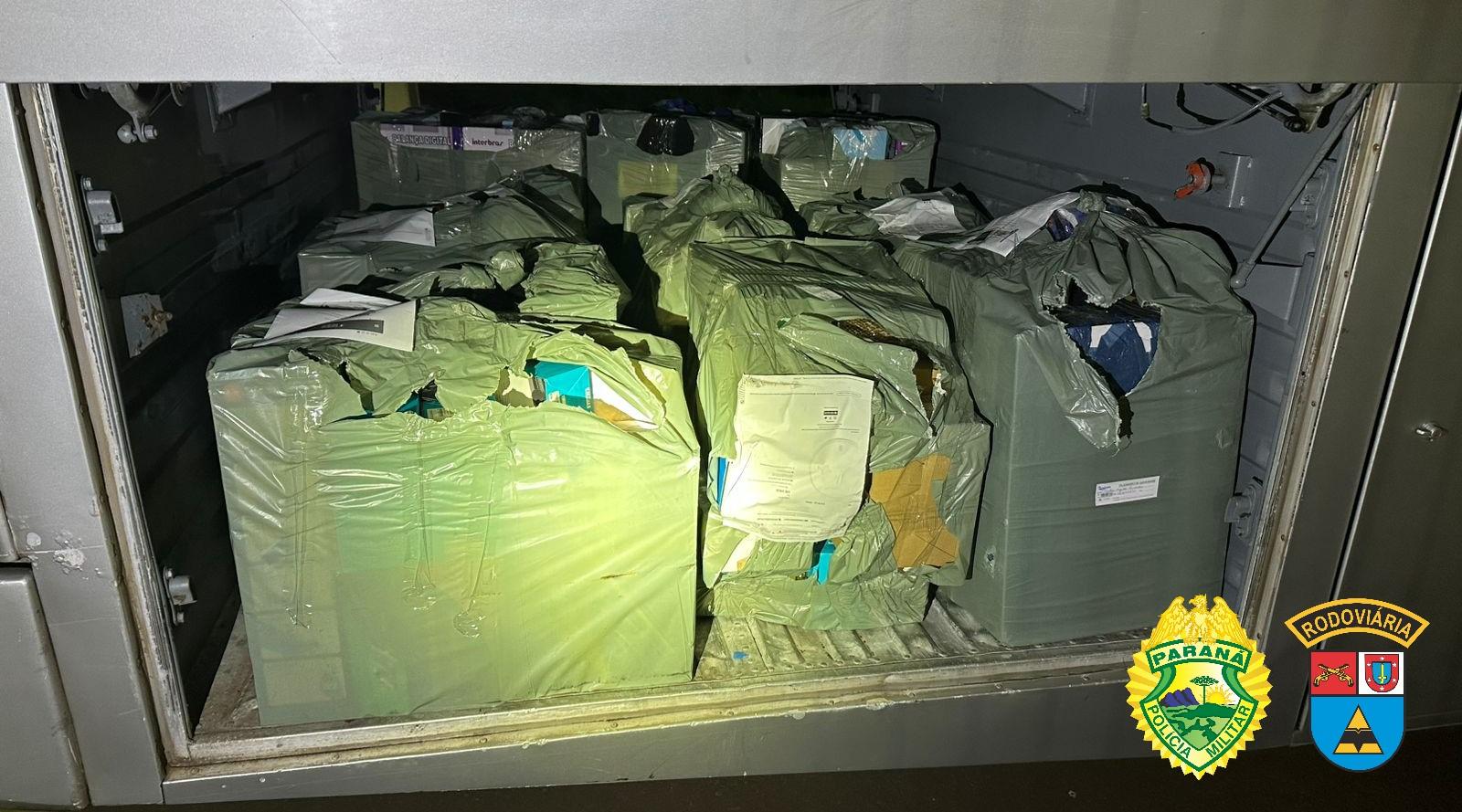BPRv apreende ônibus com mercadorias do Paraguai