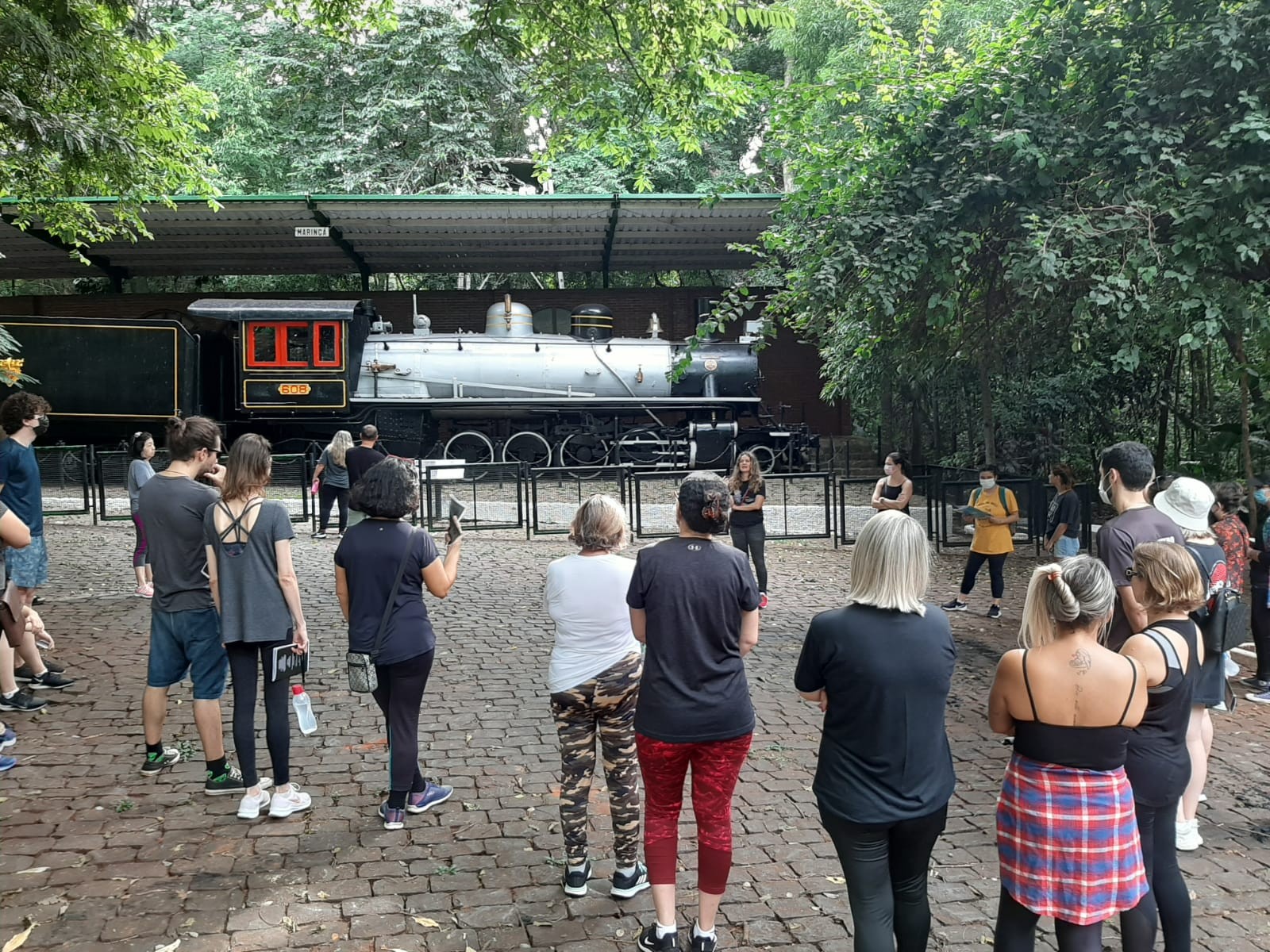 Volta Histórica leva os maringaenses de volta ao passado no Parque do Ingá