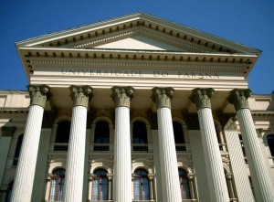 UFPR realiza concurso público para preenchimento de 28 vagas