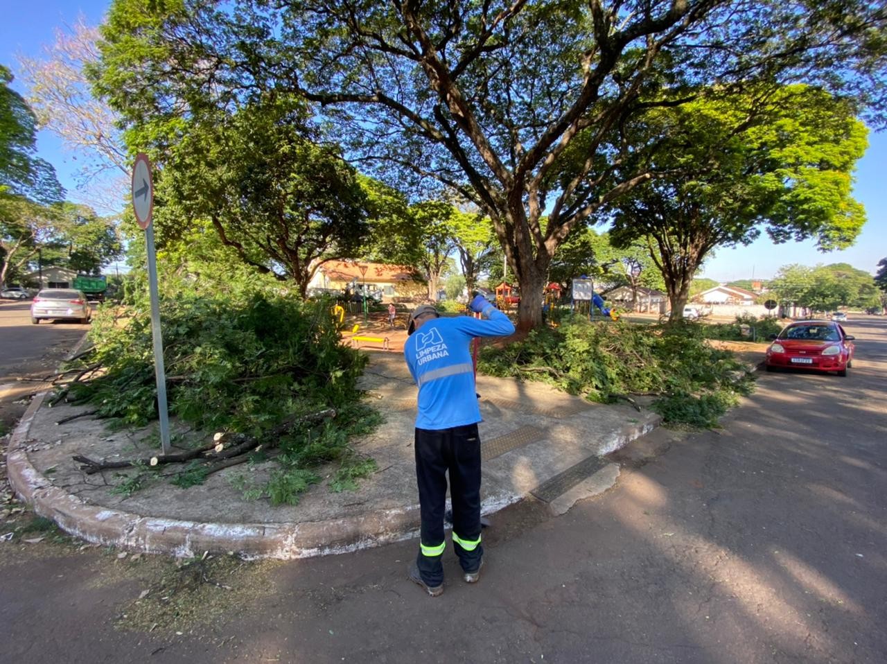 Lei que proíbe que se jogue lixo na rua entra em vigor em Maringá