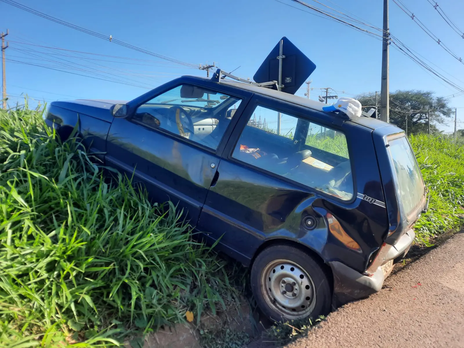 Duas pessoas ficam feridas em acidente na PR-317, em Maringá