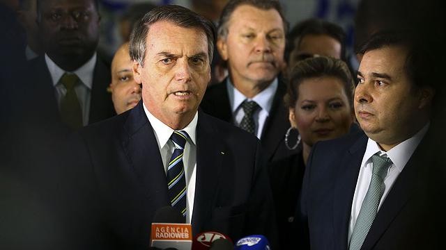 Bolsonaro entrega ao Congresso projeto que altera Código de Trânsito Brasileiro
