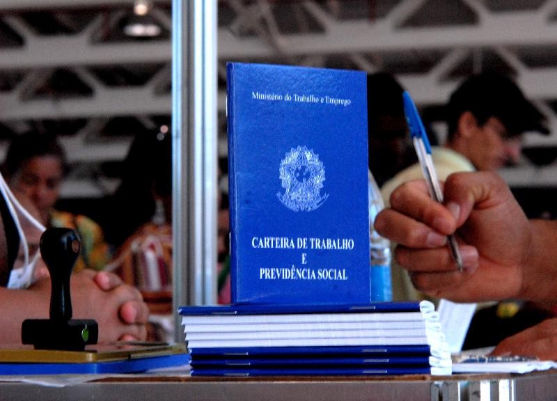No Brasil, geração de emprego em fevereiro de 2019 surpreendeu