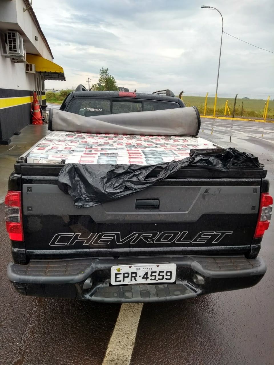 Mais de 35 mil maços de cigarro são apreendidos na PR-317