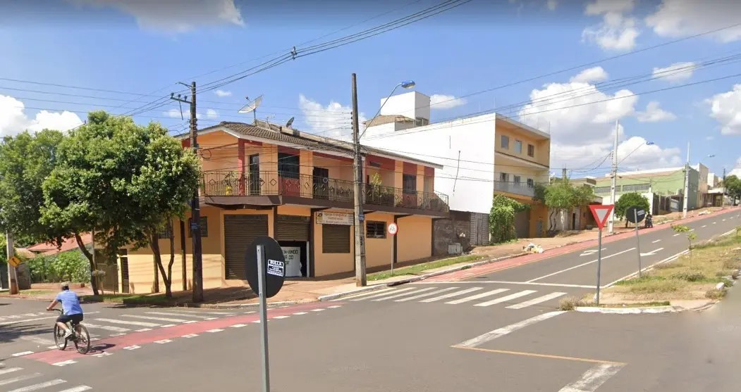 Moradores pedem retirada de ciclofaixa em avenida de Maringá