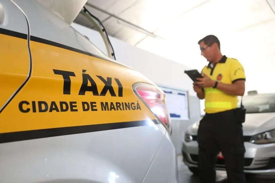 Semob realiza 1ª inspeção anual de motofretistas e taxistas