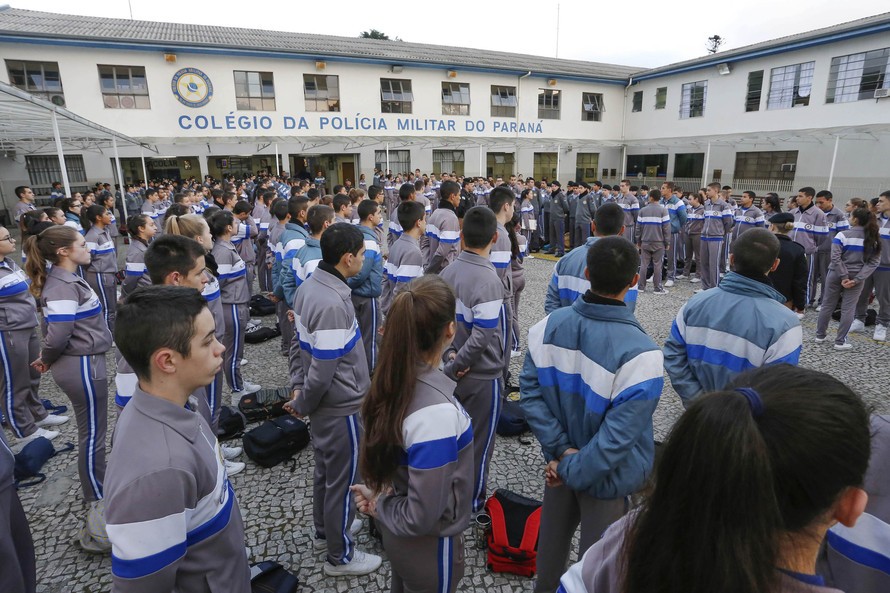 Sobe para 172 o número de escolas a favor do modelo cívico-militar