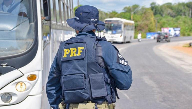 Seis pessoas morrem em acidentes nas estradas federais do Paraná