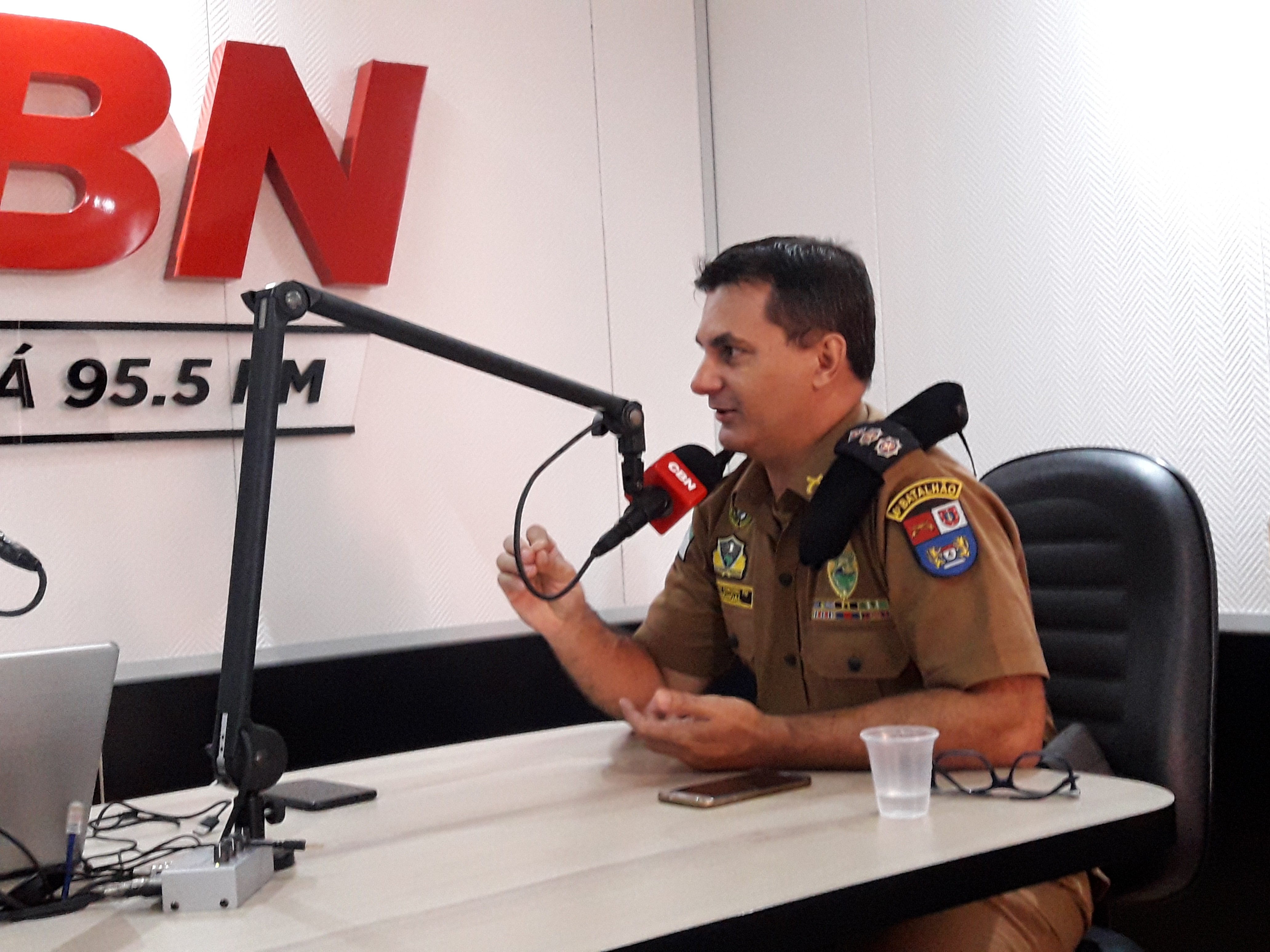 Policial militar vive momento de tensão em 12 horas de trabalho, não é fácil