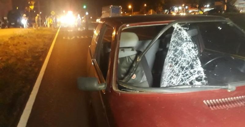 Pedestre fica em estado grave após ser atropelado por carro em Maringá