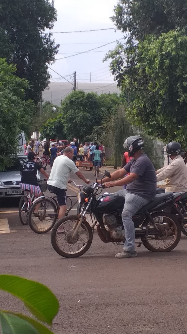 Mulher é esfaqueada em Floresta