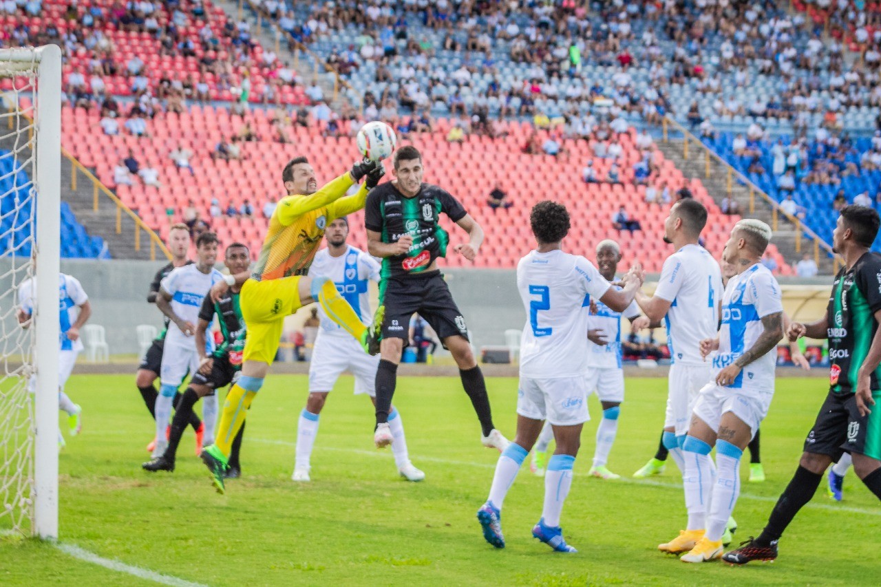 Maringá FC leva virada do Londrina e estreia com derrota no Campeonato Paranaense