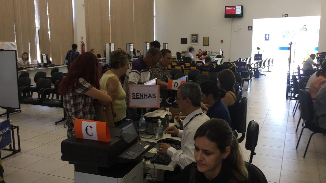 Fórum Eleitoral faz plantão para 1º título, revisão e transferência