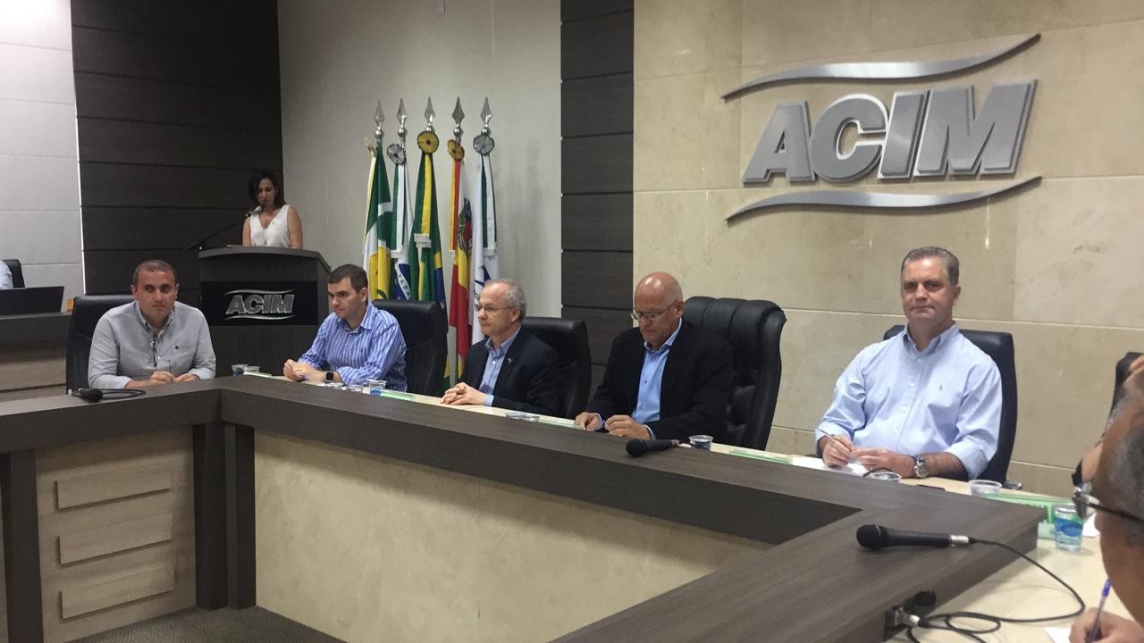 UEM esclarece não adesão ao Meta4 às autoridades