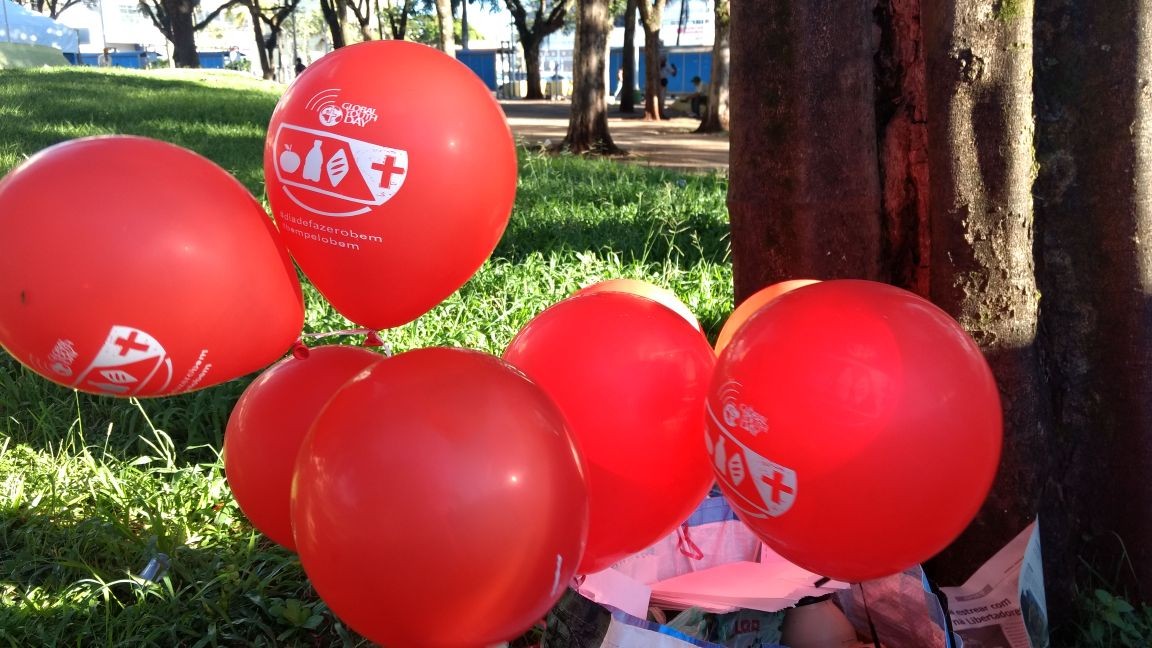 Jovens adventistas realizam 20 ações do bem em Maringá