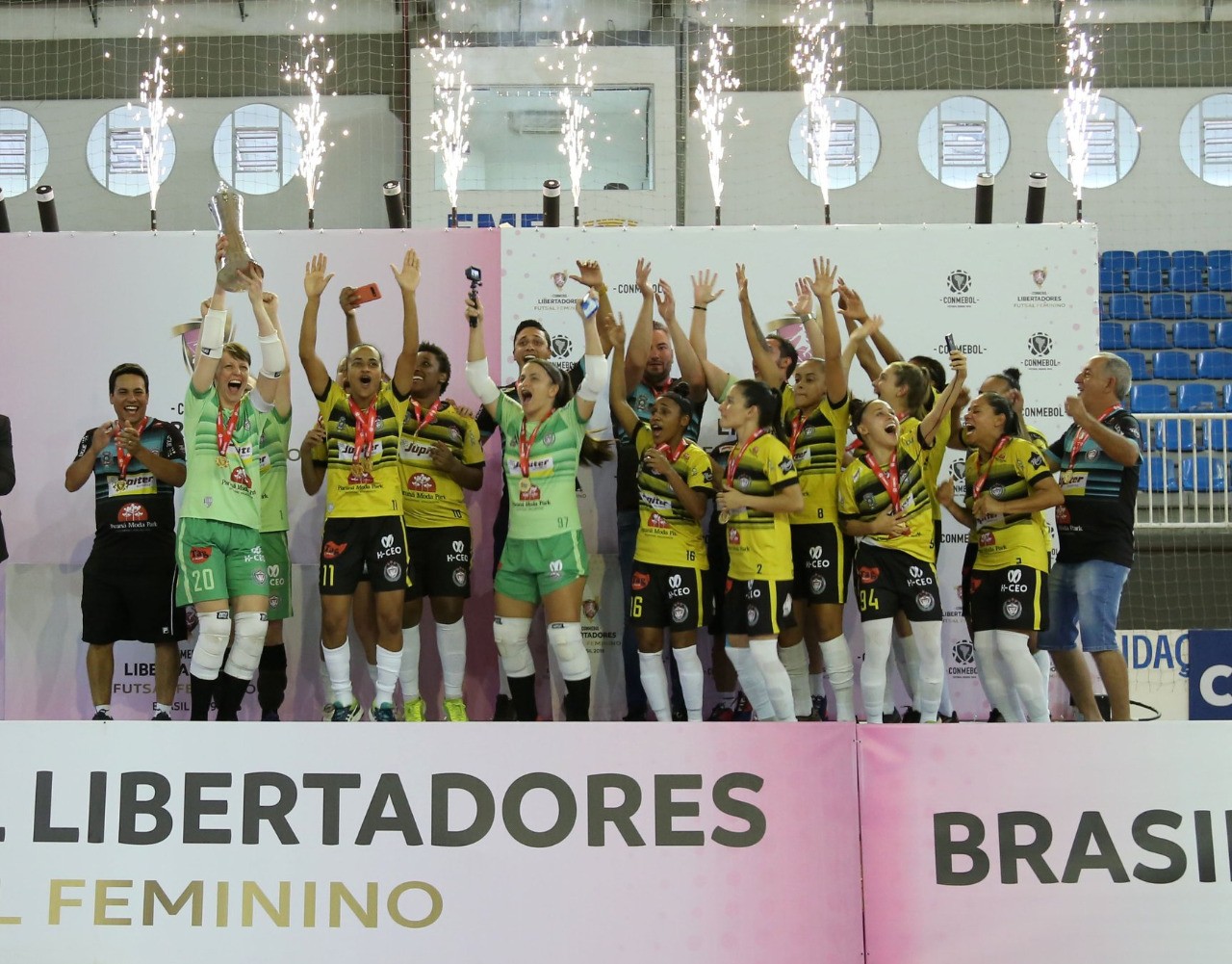 Cianorte Futsal fecha 2019 com quatro títulos