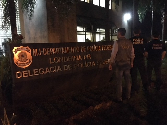 Policiais federais cumprem mandados em Maringá e outras três cidades do estado