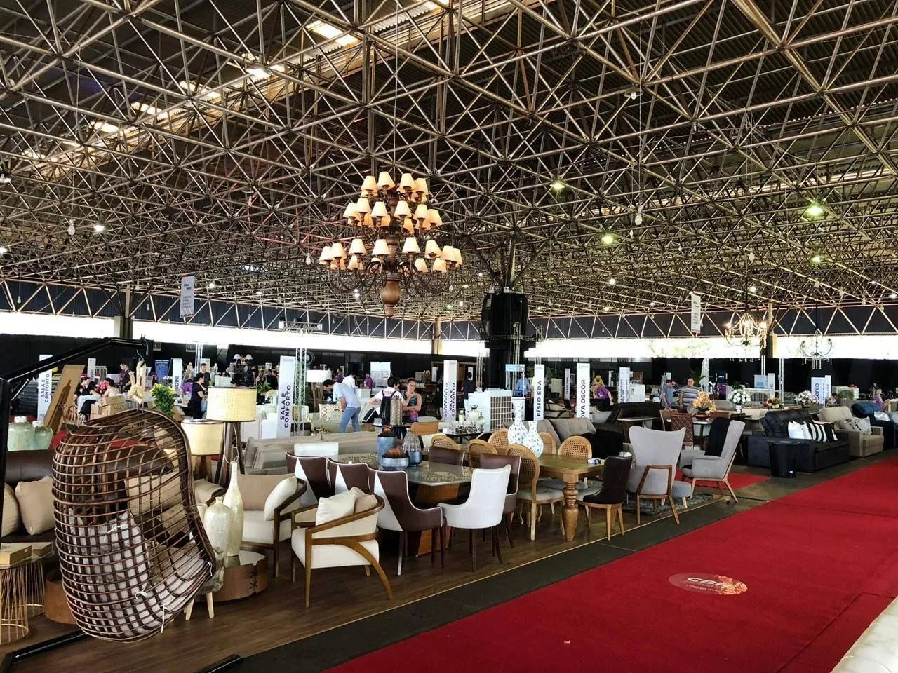 Outlet House traz imóveis, decoração e serviços para condomínio