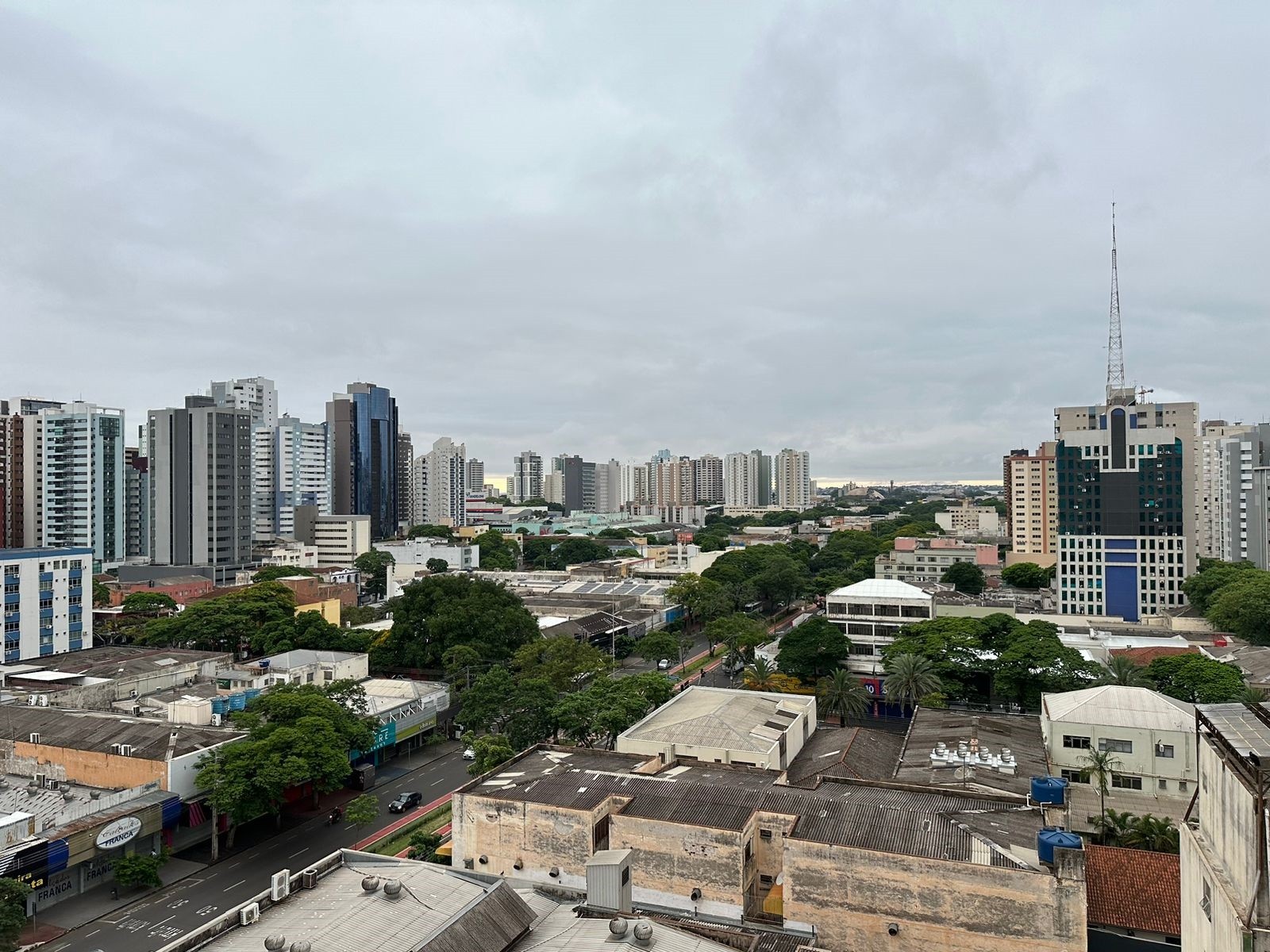 Sexta-feira (13) com possibilidade de chuva em Maringá, prevê Simepar