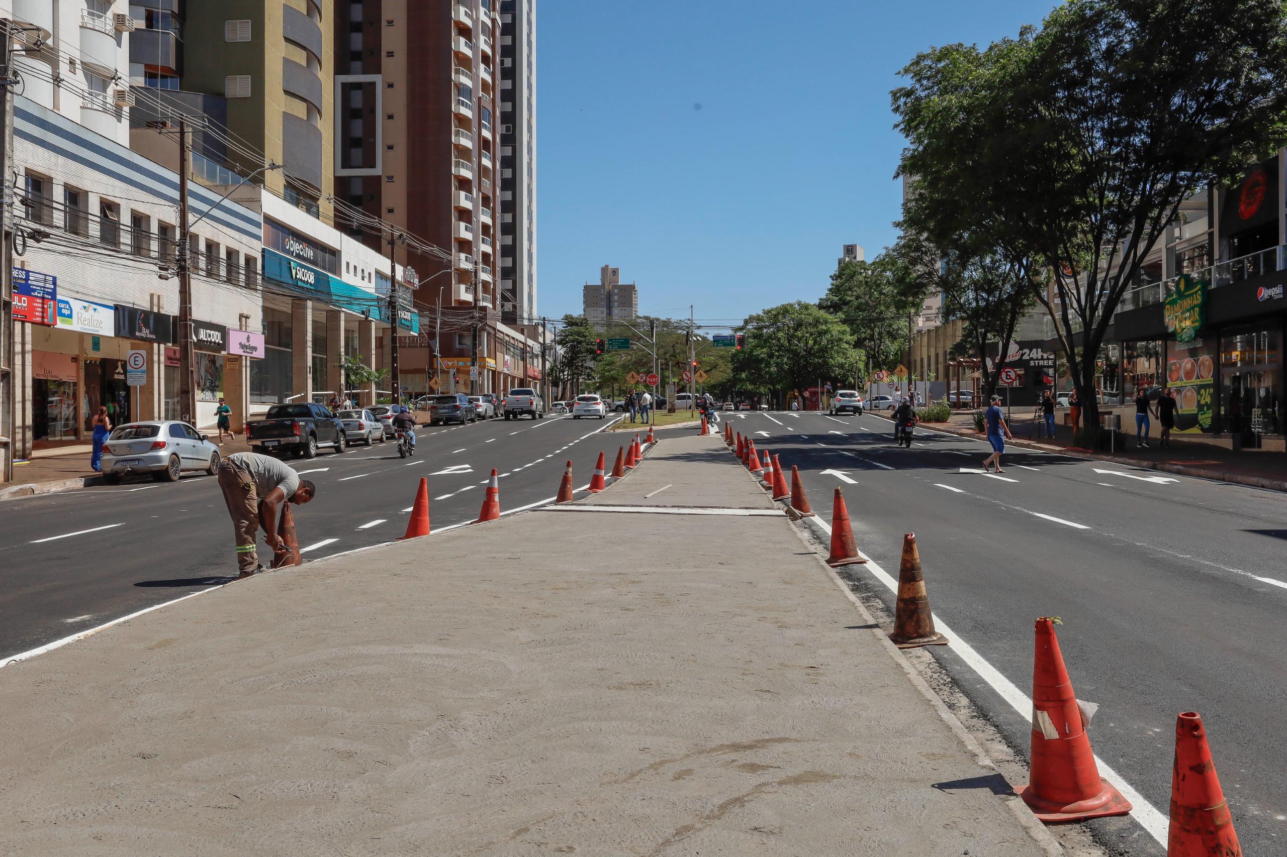 Avenida São Paulo é liberada com canteiro central restaurado e melhorias