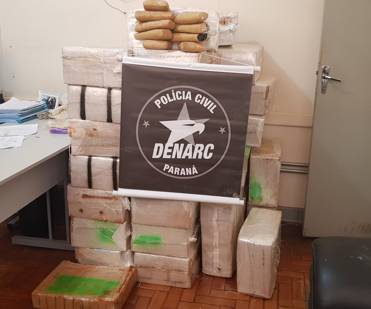 Denarc de Maringá apreende mais de uma tonelada de maconha