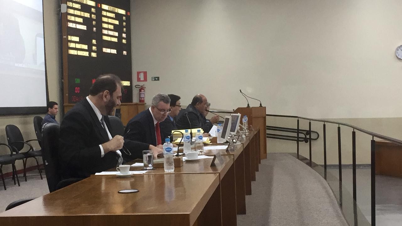 Orçamento de Maringá é retirado de pauta e terá que ser votado em sessões extraordinárias