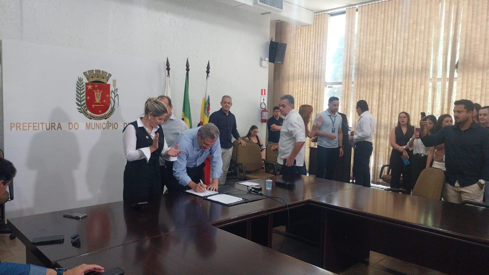 Prefeito sanciona Lei Desenrola Maringá, entenda o que muda