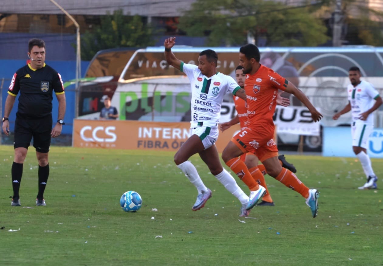 Maringá empata em Santa Catarina e busca vitória em casa para avançar na Série D