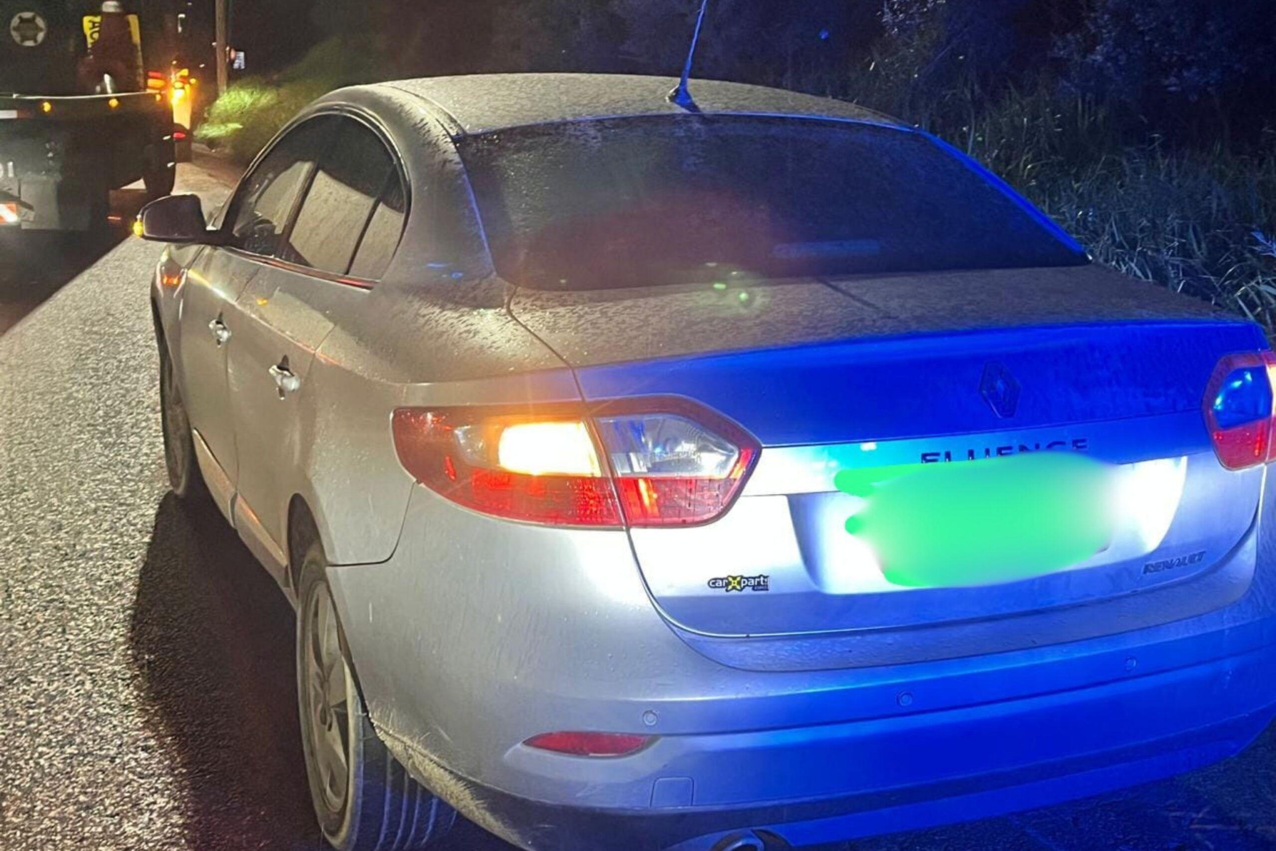 Mulher vítima de ameaças foge de carro em pedágio de São José dos Pinhais