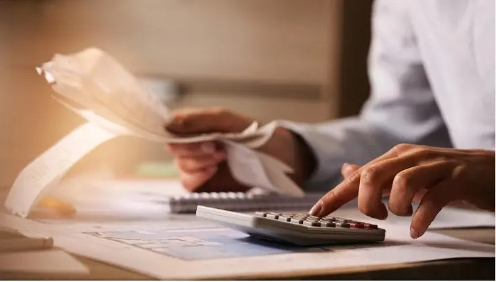 Campanha em Maringá esclarece dúvidas sobre Imposto de Renda