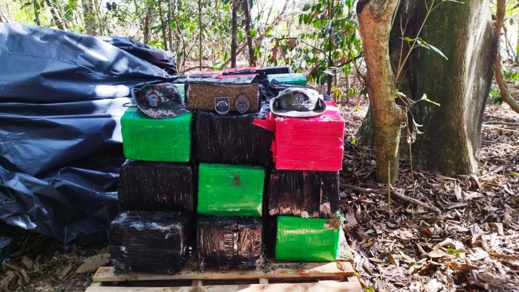 Polícia Ambiental de Umuarama apreende quase 1 tonelada de maconha
