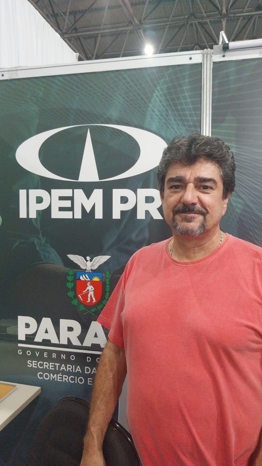 Estande do Ipem na Expoingá demonstra processos de aferição