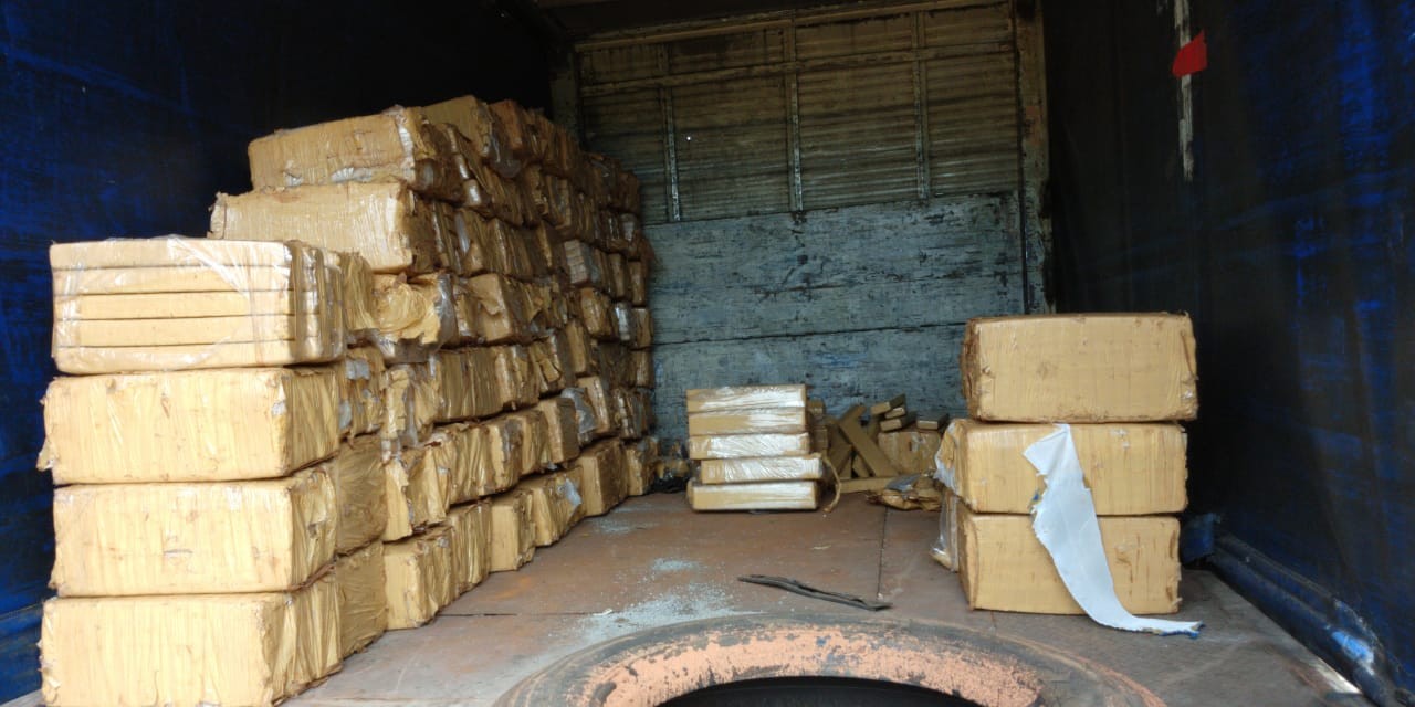 Dono de oficina escondia uma tonelada e meia de maconha