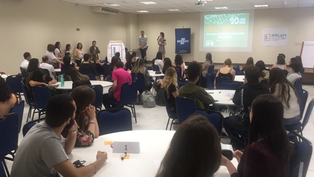 Hackathon reúne mais de 80 acadêmicos de arquitetura