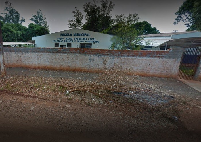Escola municipal libera aluno de 6 anos para ir embora sozinho