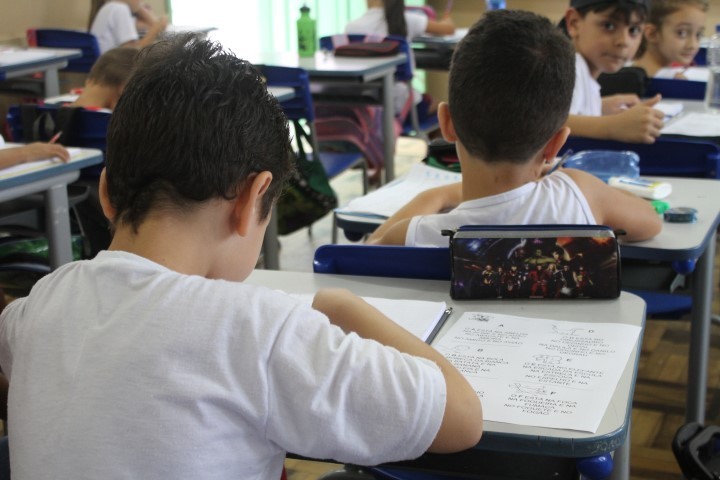 Reunião para discutir reposição de aulas na rede estadual de ensino será nessa quinta-feira (18)