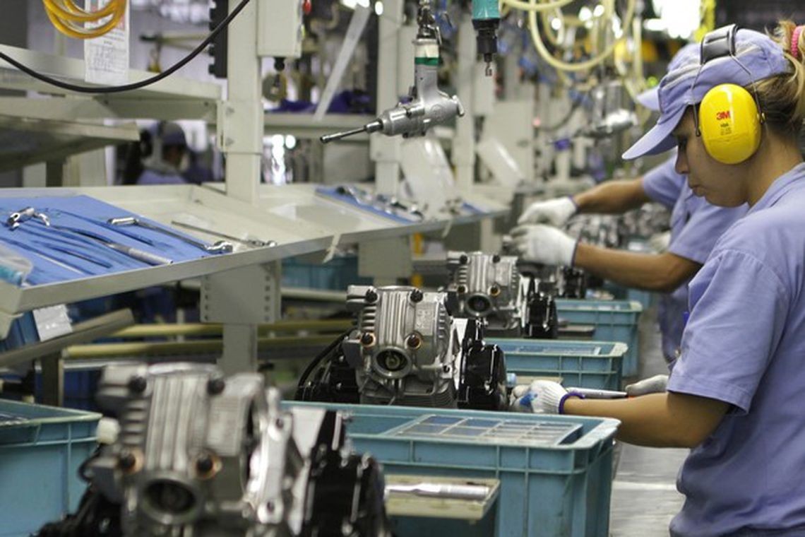 Produção industrial brasileira cresce 0,8%