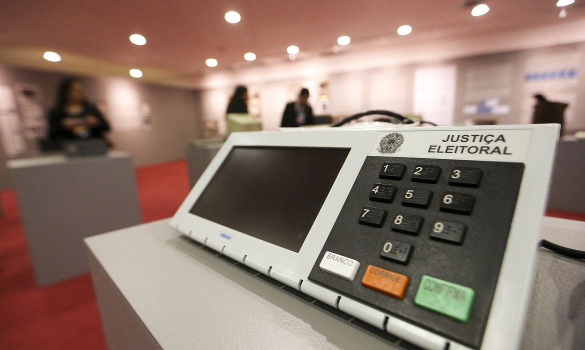 Todos  candidatos a prefeito de Maringá se registram no portal do TSE