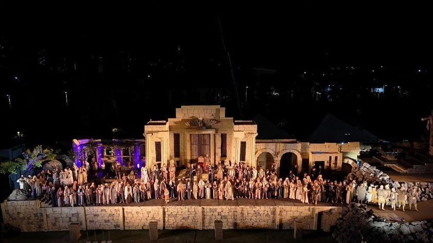 Encenação da Paixão de Cristo terá narração de dublador famoso