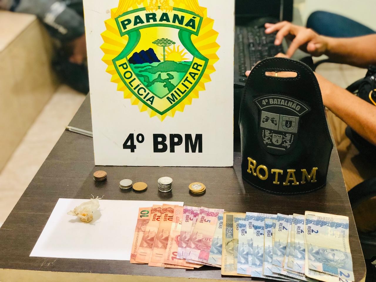 Adolescente de 15 anos é apreendido por tráfico de drogas