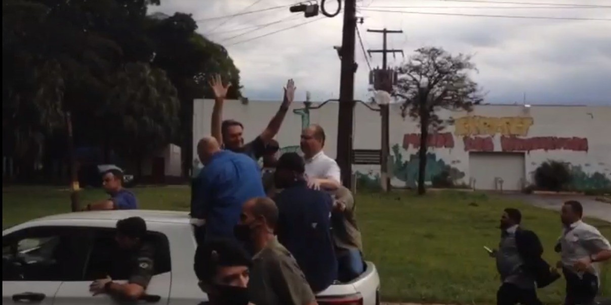 “Não teremos passaporte da Covid”, diz presidente Jair Bolsonaro em Maringá