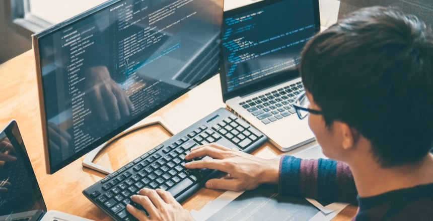 Empresa do setor de TI investe meio milhão de reais em programa de treinamento