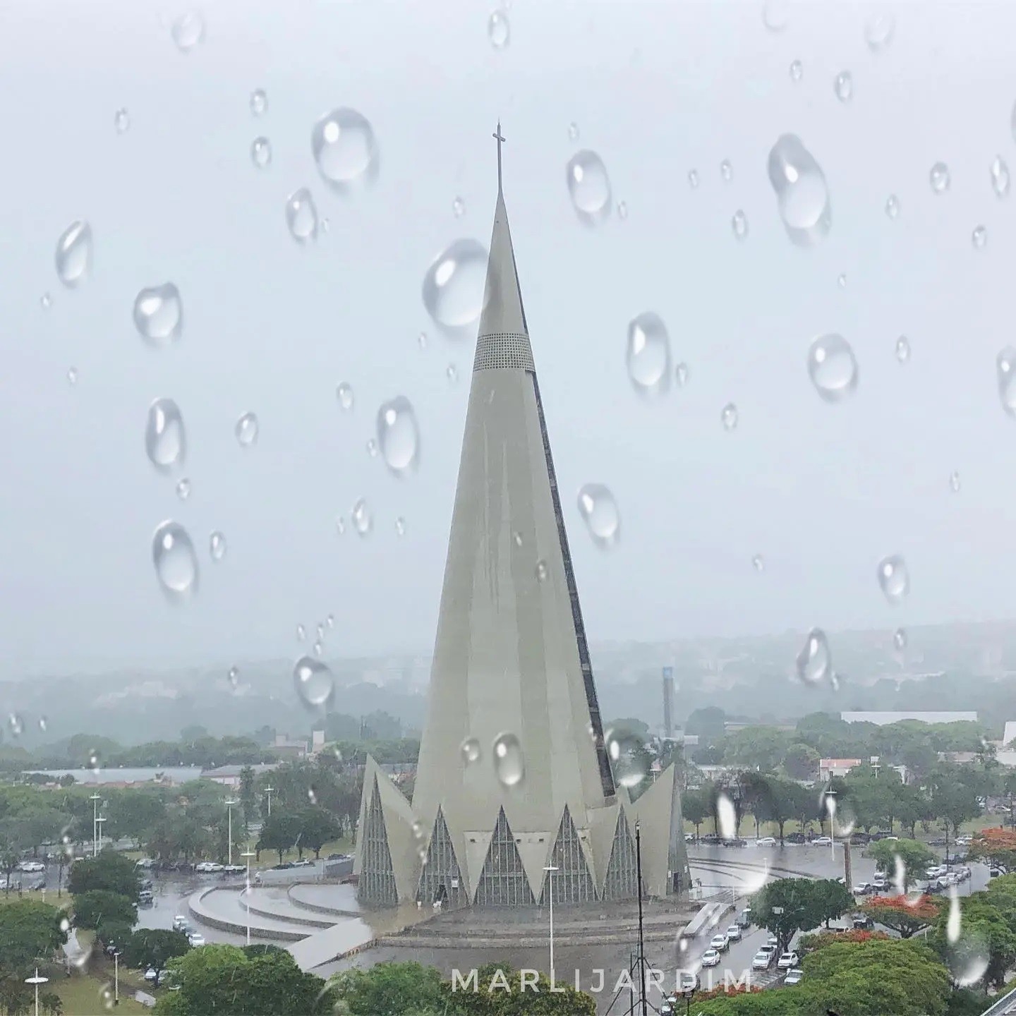 Tempo: previsão é de alto volume de chuva para Maringá neste sábado