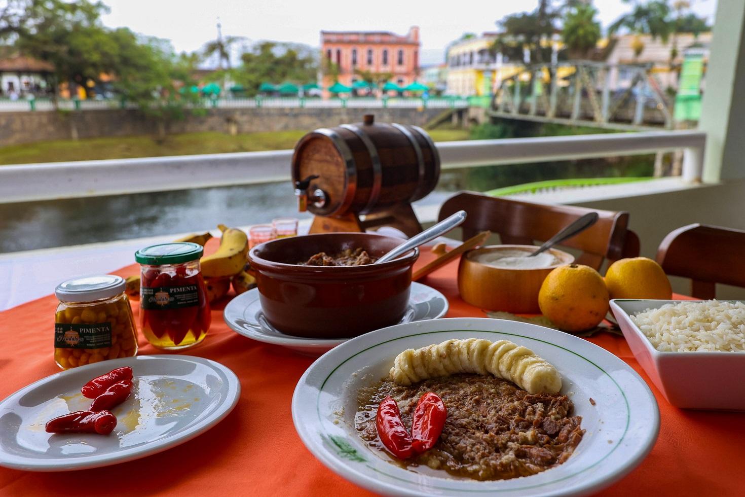 Acim promove debate sobre experiência do cliente na gastronomia
