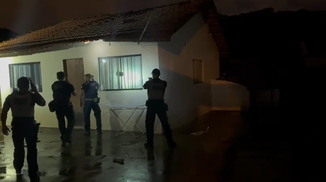 Polícia faz operação contra tráfico em Maringá e região