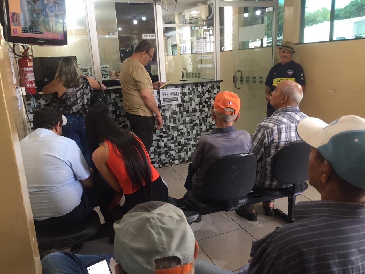 Quem precisa registrar queixa na delegacia de Maringá reclama de demora