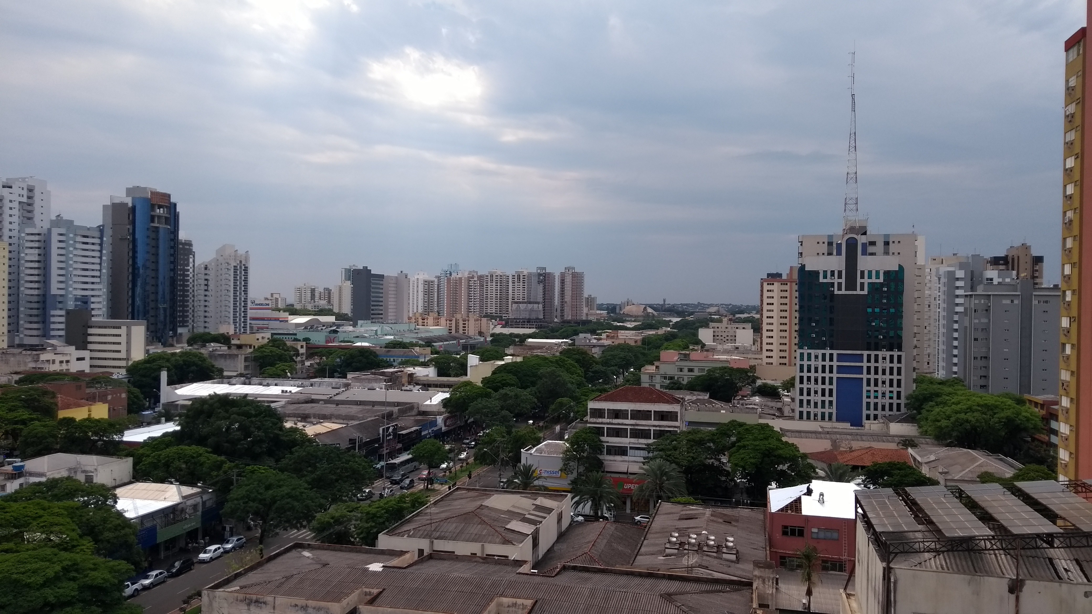 Em vigor há uma semana, horário de verão ainda é desafio para alguns maringaenses