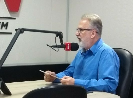 Terreno do Hospital da Criança de Maringá ainda sem limpeza e terraplenagem