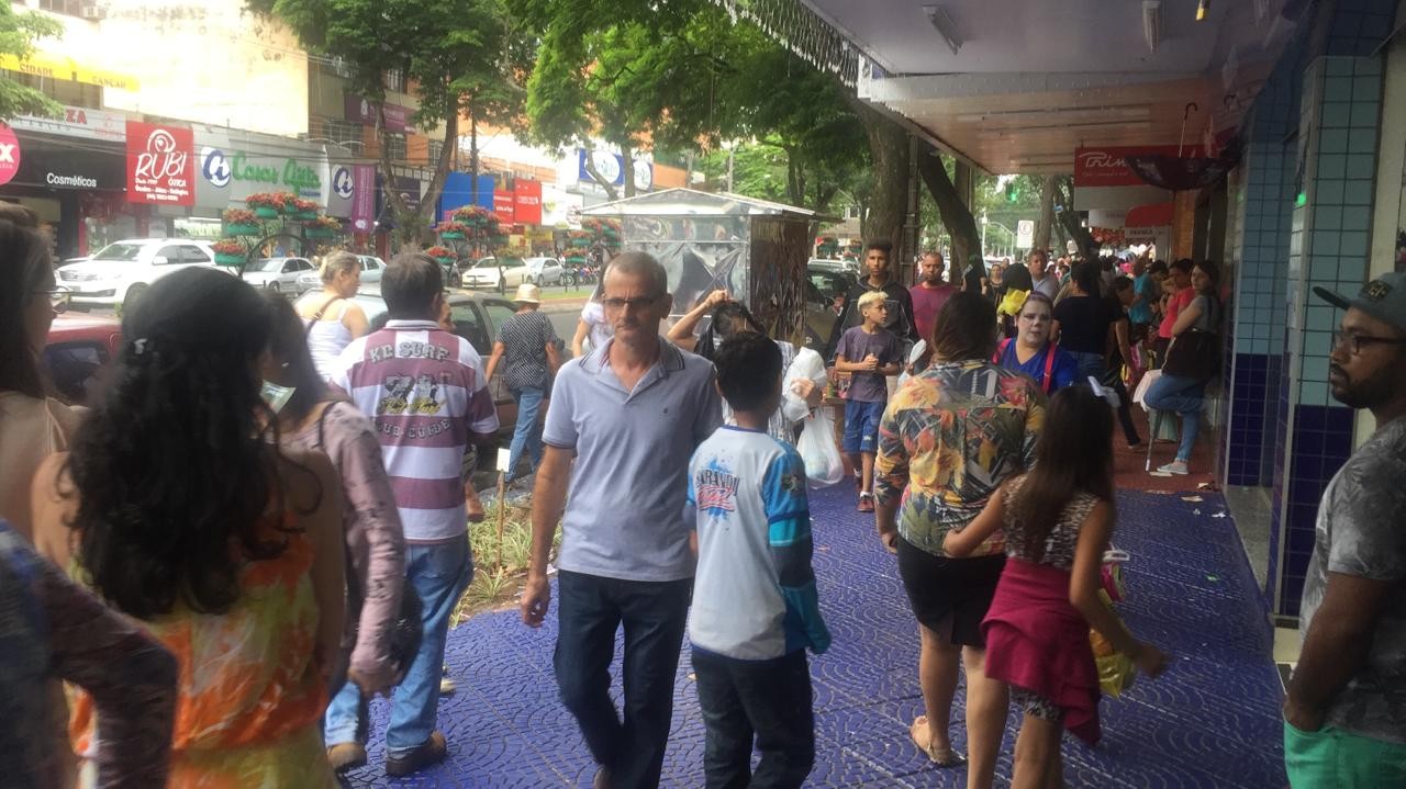 Pesquisa aponta otimismo no comércio em Maringá