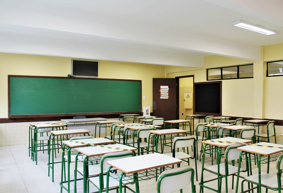 Governador autoriza retorno às aulas presenciais em todo o Paraná